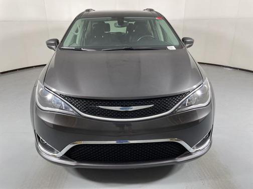 2020 Chrysler Pacifica Hybrid Touring L