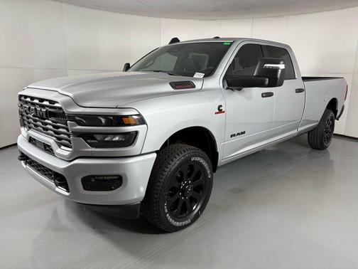 2026 RAM 3500 Big Horn Crew Cab 4x4 8' Box