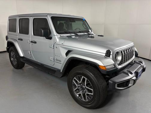 2024 Jeep Wrangler 4-Door Sahara 4x4