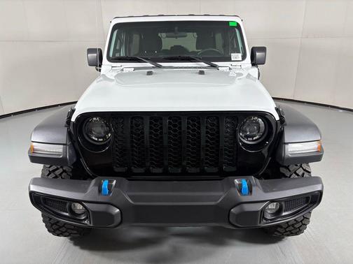 Bright White Clearcoat 2023 Jeep Wrangler 4xe Base