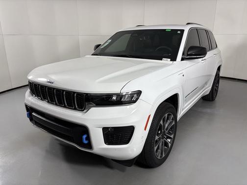 2022 Jeep Grand Cherokee 4xe Overland