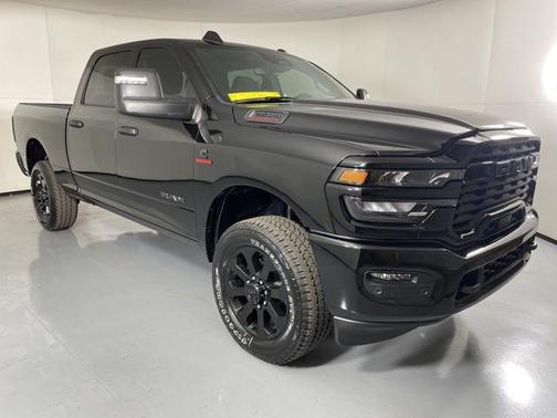 2025 RAM 2500 Big Horn Crew Cab 4x4 6'4' Box