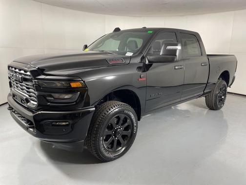 2025 RAM 2500 Big Horn Crew Cab 4x4 6'4' Box