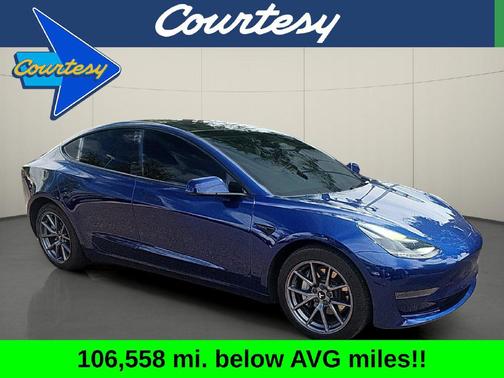 Deep Blue Metallic 2022 Tesla Model 3 Standard Range