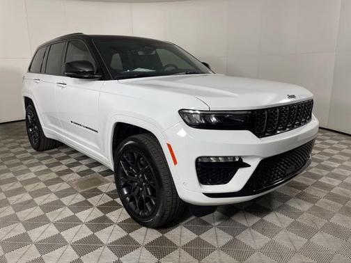 2025 Jeep Grand Cherokee Summit
