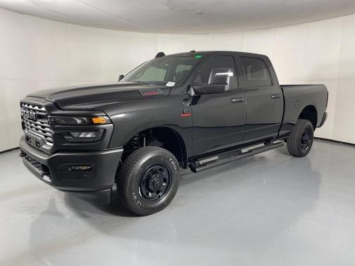 2025 RAM 2500 Tradesman Crew Cab 4x4 6'4' Box