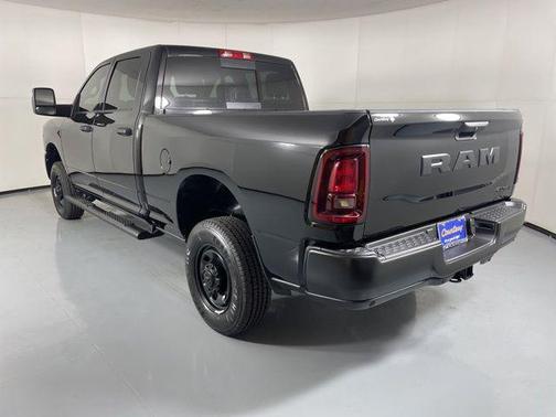2025 RAM 2500 Tradesman Crew Cab 4x4 6'4' Box