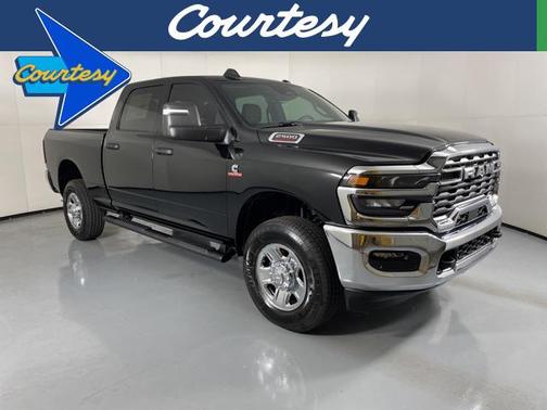 2025 RAM 2500 Tradesman Crew Cab 4x4 6'4' Box