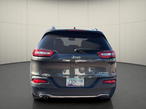 Granite Crystal Metallic Clearcoat 2014 Jeep Cherokee Limited