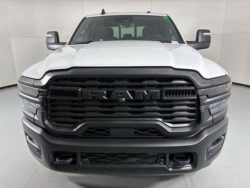 2026 RAM 2500 Tradesman Crew Cab 4x2 6'4' Box