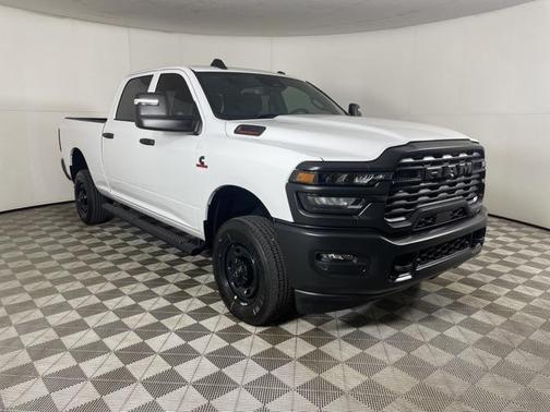 2025 RAM 2500 Tradesman Crew Cab 4x4 6'4' Box