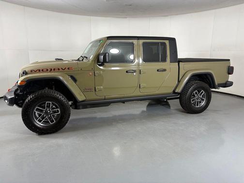 41 2026 Jeep Gladiator Mojave 4x4