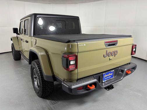 41 2026 Jeep Gladiator Mojave 4x4