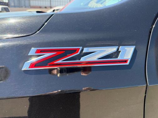 Black 2025 Chevrolet Suburban 4WD Z71