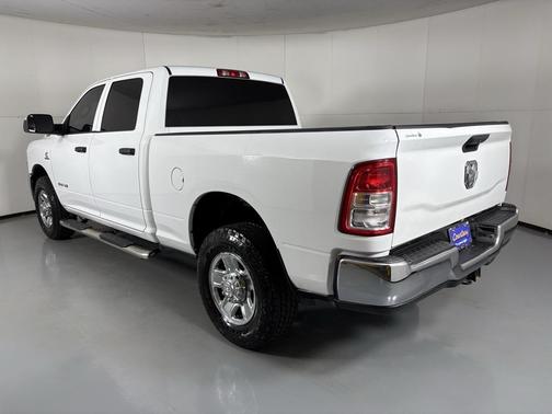 2020 RAM 3500 Tradesman Crew Cab 4x2 6'4' Box