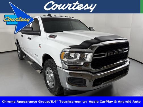 2020 RAM 3500 Tradesman Crew Cab 4x2 6'4' Box