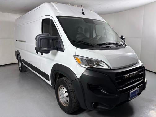 Bright White Clearcoat 2023 RAM ProMaster 2500 High Roof