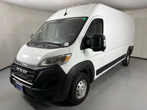 Bright White Clearcoat 2023 RAM ProMaster 2500 High Roof