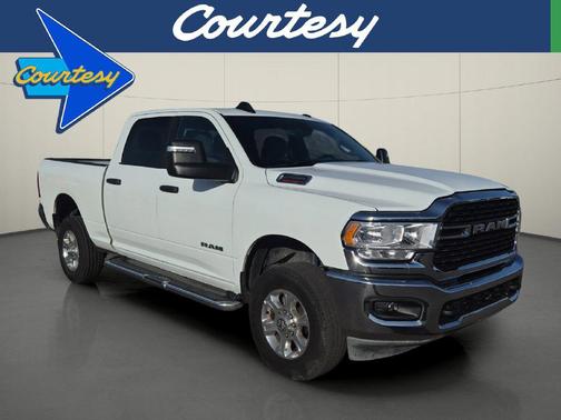 Bright White Clearcoat 2024 RAM 2500 Big Horn Crew Cab 4x4 6'4' Box