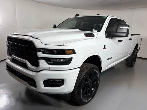 2026 RAM 2500 Big Horn Crew Cab 4x4 6'4' Box