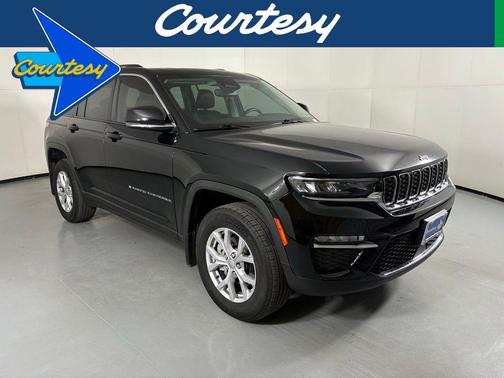 Diamond Black Crystal Pearlcoat 2022 Jeep Grand Cherokee Limited