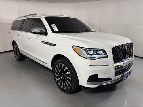 2022 Lincoln Navigator Black Label