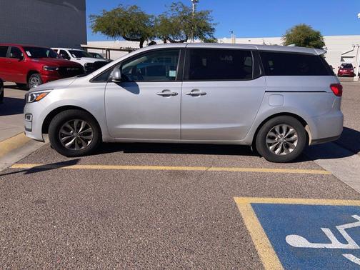 2019 Kia Sedona LX