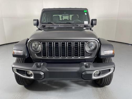 2024 Jeep Gladiator Sport