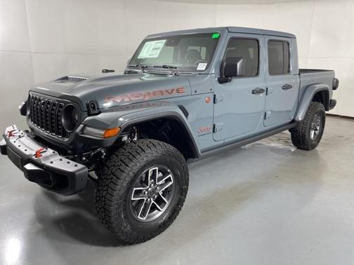 2025 Jeep Gladiator Mojave X