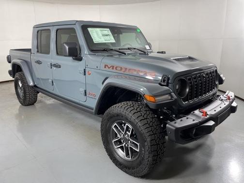 2025 Jeep Gladiator Mojave X