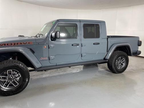 2025 Jeep Gladiator Mojave X