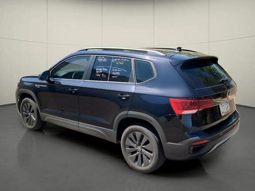 Deep Black Pearl 2024 Volkswagen Taos 1.5T S