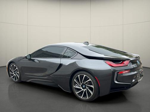 Gray Metallic 2015 BMW i8 Base