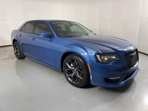2023 Chrysler 300 Touring