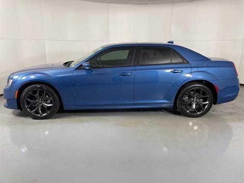 2023 Chrysler 300 Touring