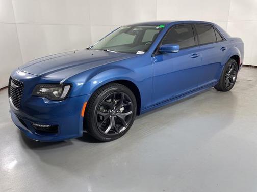 2023 Chrysler 300 Touring