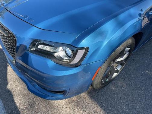 2023 Chrysler 300 Touring