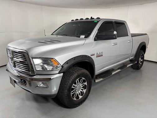 2018 RAM 2500 Big Horn Crew Cab 4x4 6'4' Box