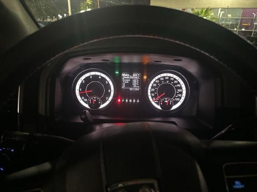 2018 RAM 2500 Big Horn Crew Cab 4x4 6'4' Box