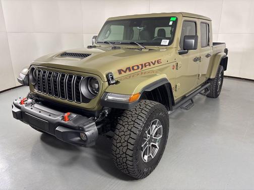2025 Jeep Gladiator Mojave X