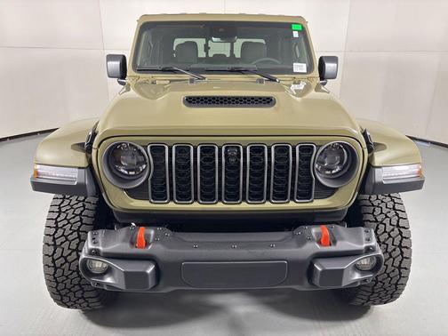 2025 Jeep Gladiator Mojave X