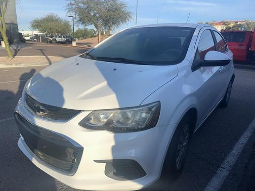 2017 Chevrolet Sonic LS