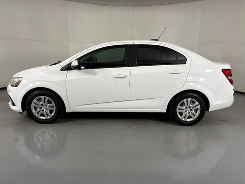 2017 Chevrolet Sonic LS