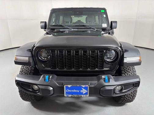 Black Clearcoat 2024 Jeep Wrangler 4xe Willys