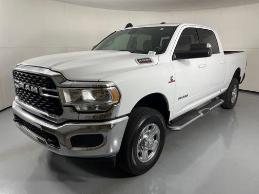 2022 RAM 2500 Big Horn Crew Cab 4x4 6'4' Box