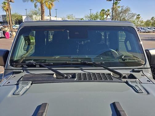 Anvil Clearcoat 2025 Jeep Wrangler Sport S