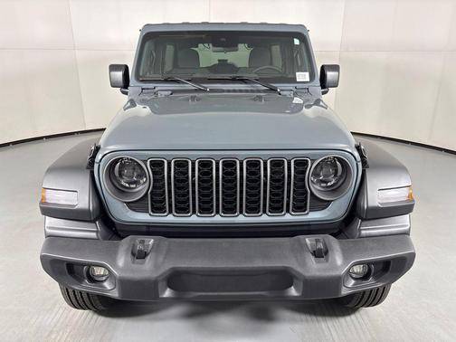 Anvil Clearcoat 2025 Jeep Wrangler Sport S