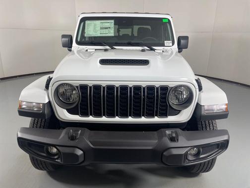 2025 Jeep Gladiator Sport S