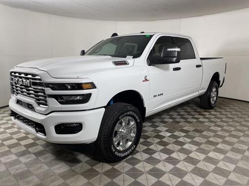 2025 RAM 2500 Big Horn Crew Cab 4x4 6'4' Box