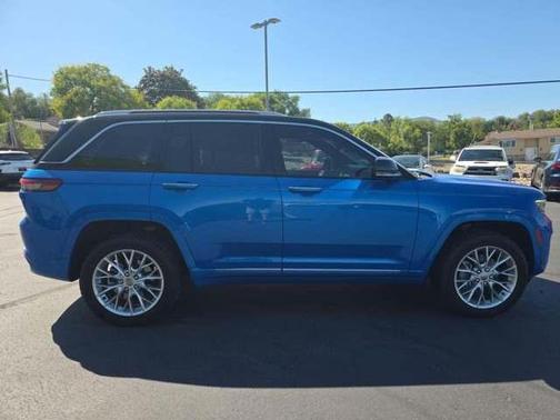 2023 Jeep Grand Cherokee 4xe Summit